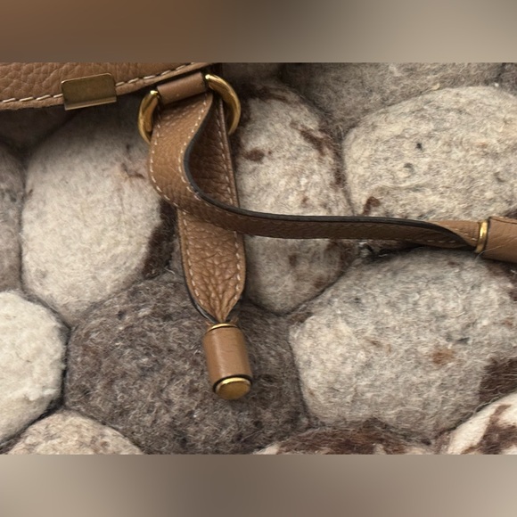 Authentic Chloe Marcie Tan Saddle Bag. - Picture 5 of 15